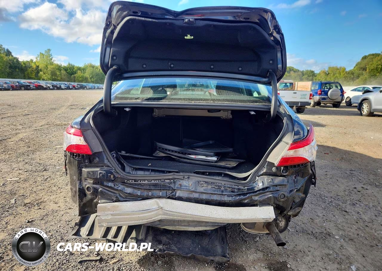 2018 Toyota Camry Le VIN:4T1B11HK6JU610959 - 6