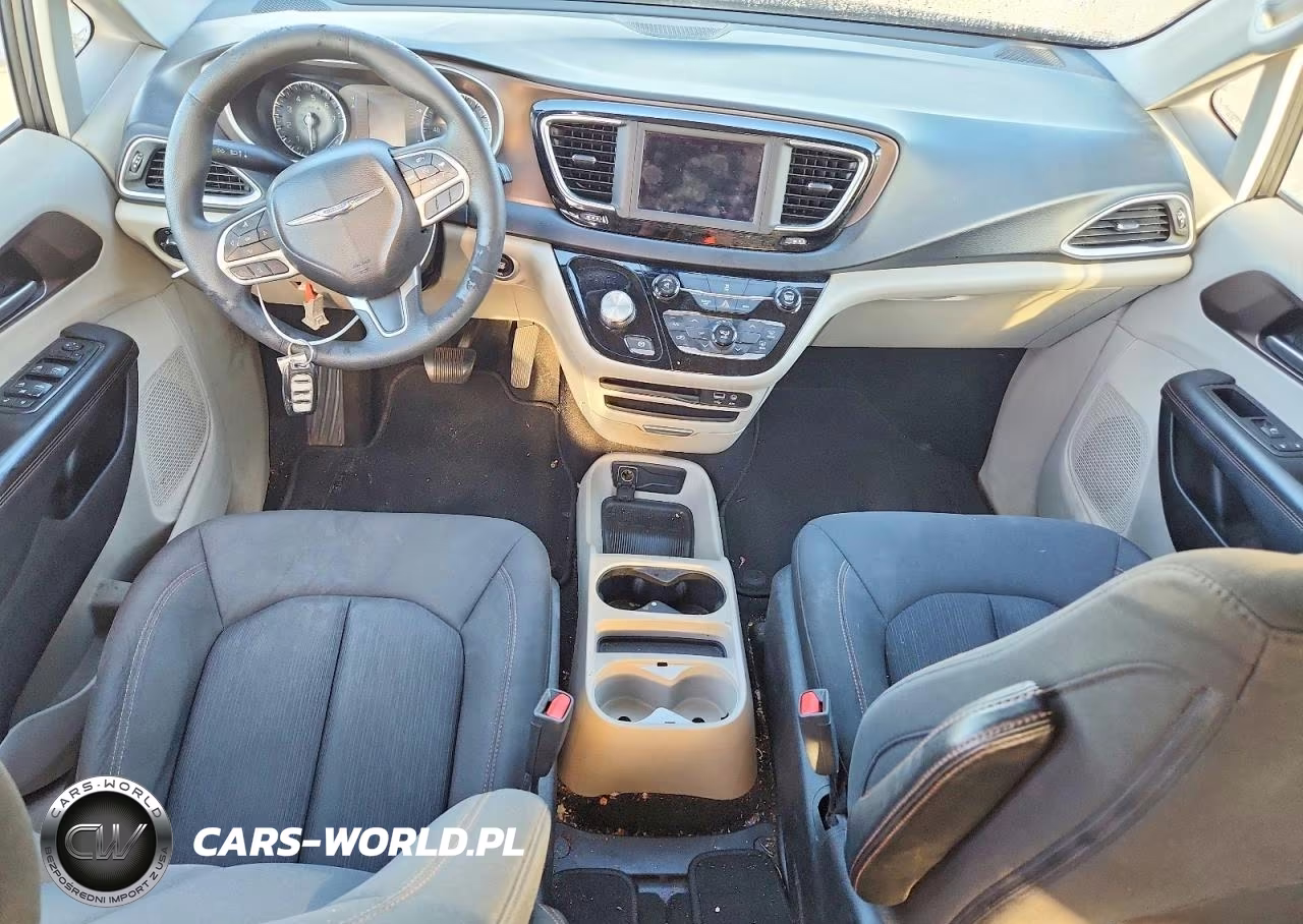 2017 Chrysler Pacifica Lx VIN:2C4RC1CG2HR521803 - 8