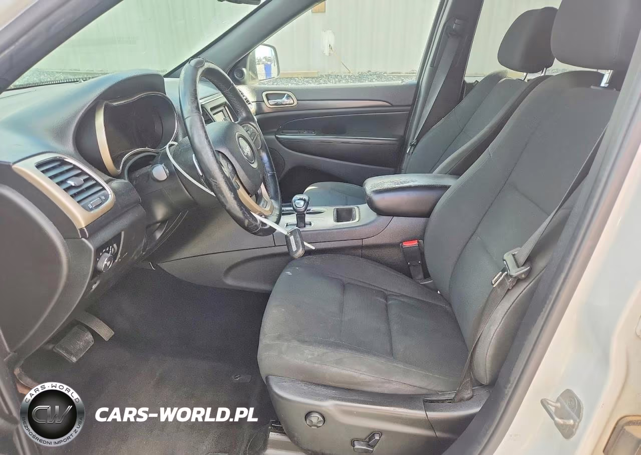 2014 Jeep Grand Cherokee Laredo VIN:1C4RJFAG2EC155240 - 7