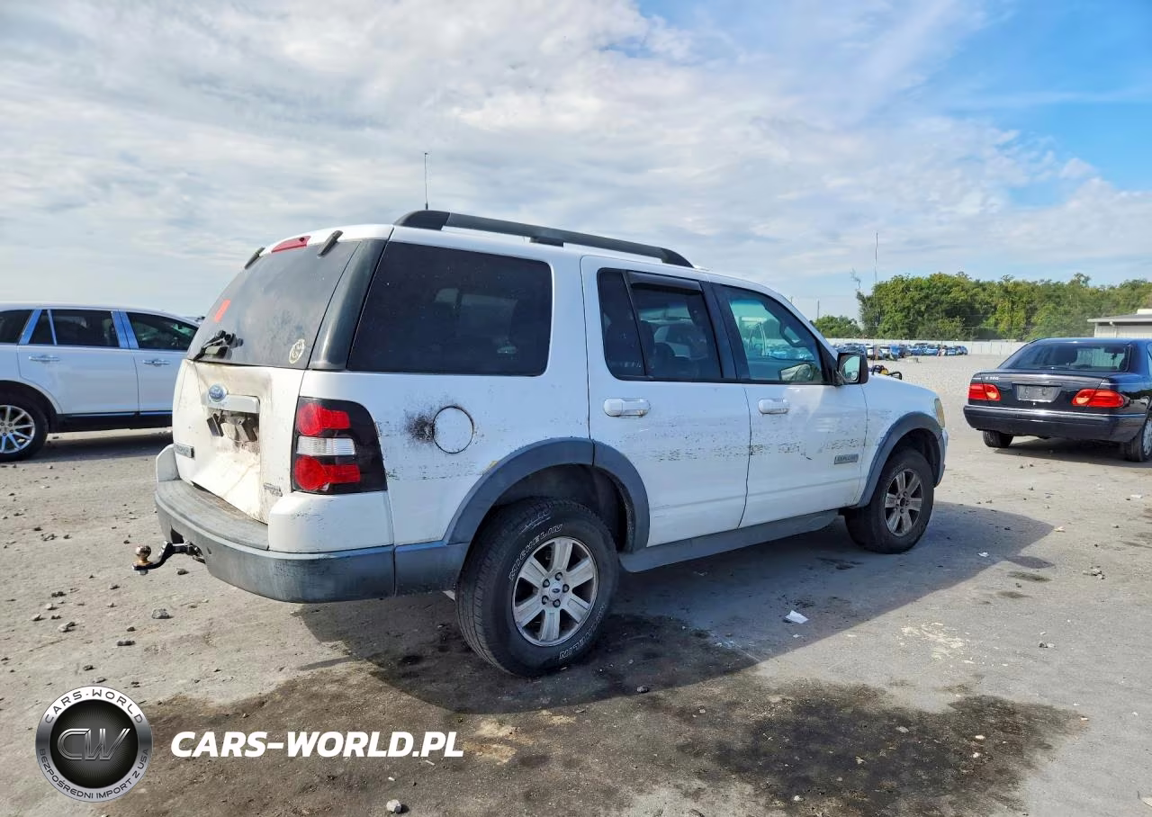 2007 Ford Explorer Xlt VIN:1FMEU73E17UA97136 - 3