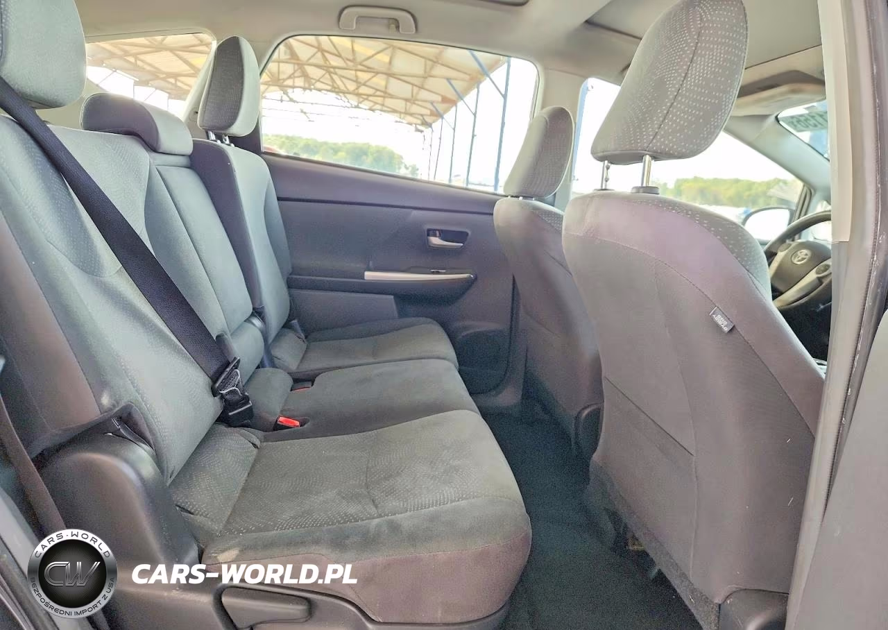 2014 Toyota Prius V Three VIN:JTDZN3EUXE3346861 - 10