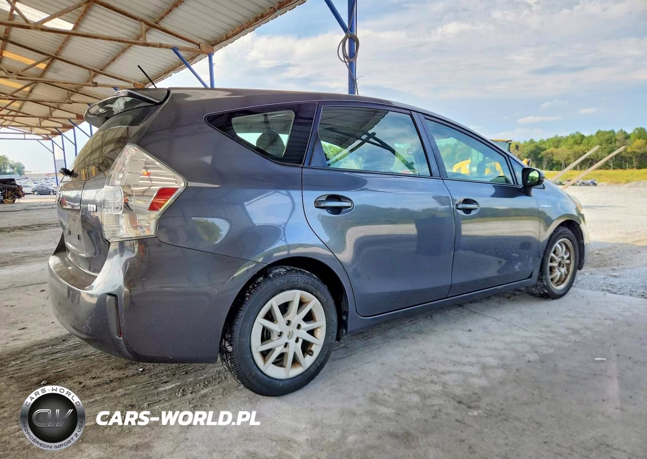 2014 Toyota Prius V Three VIN:JTDZN3EUXE3346861 - 3
