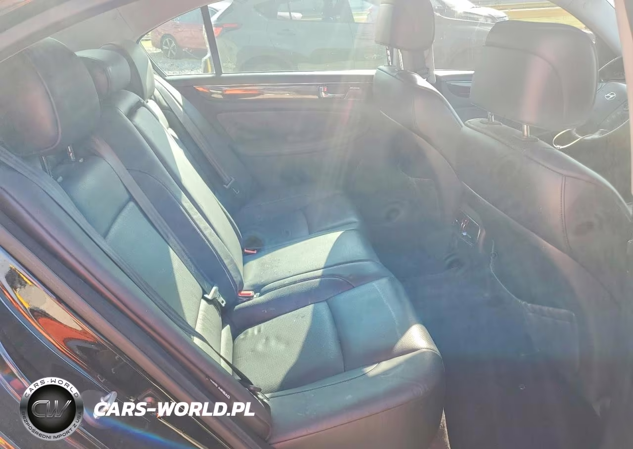 2010 Hyundai Genesis 3.8L VIN:KMHGC4DE2AU074853 - 10