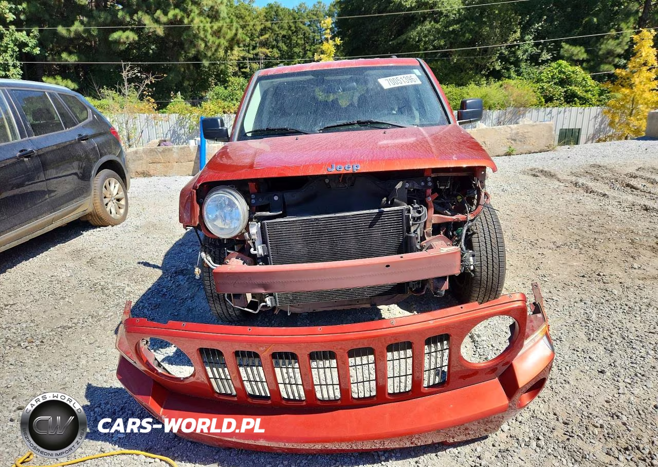 2010 Jeep Patriot Sport VIN:1J4NT1GA2AD624713 - 5