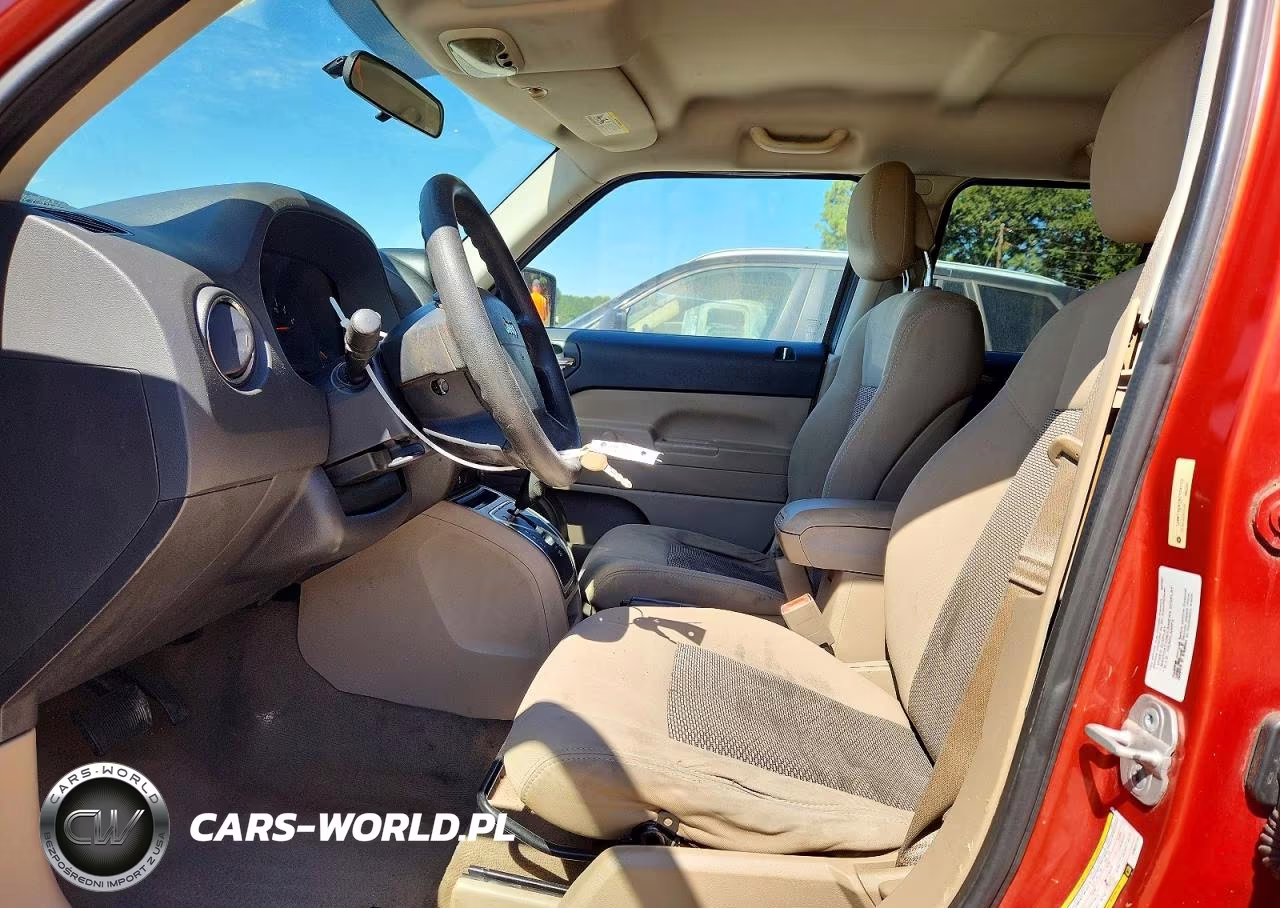 2010 Jeep Patriot Sport VIN:1J4NT1GA2AD624713 - 7