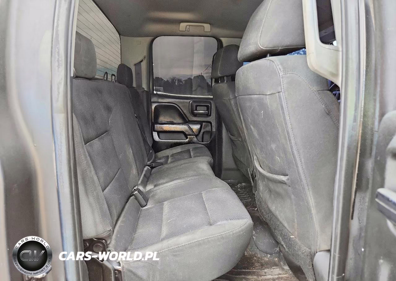2018 Chevrolet Silverado C1500 Custom VIN:1GCRCPECXJZ112750 - 10