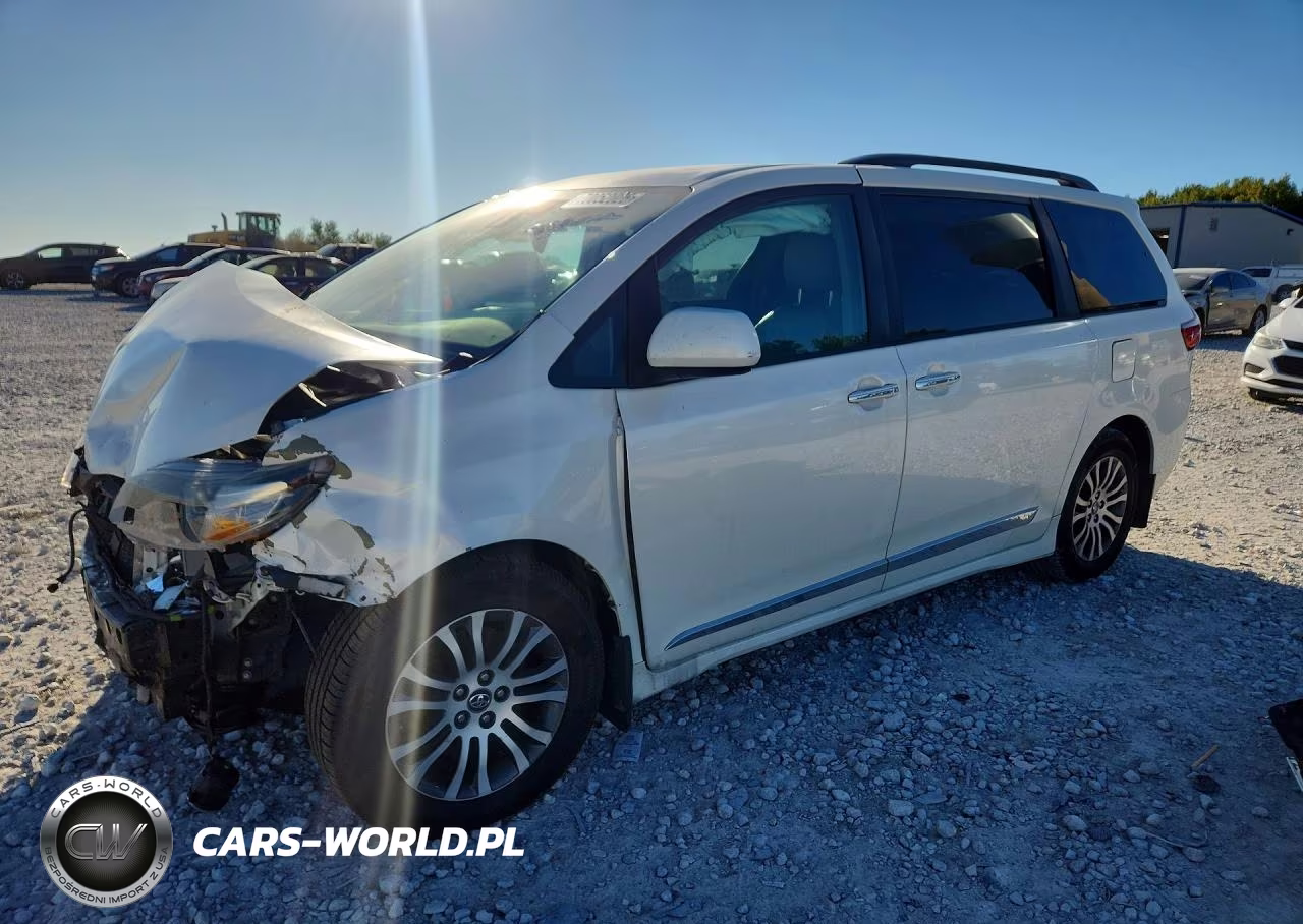 2018 Toyota Sienna Xle 8-Passenger