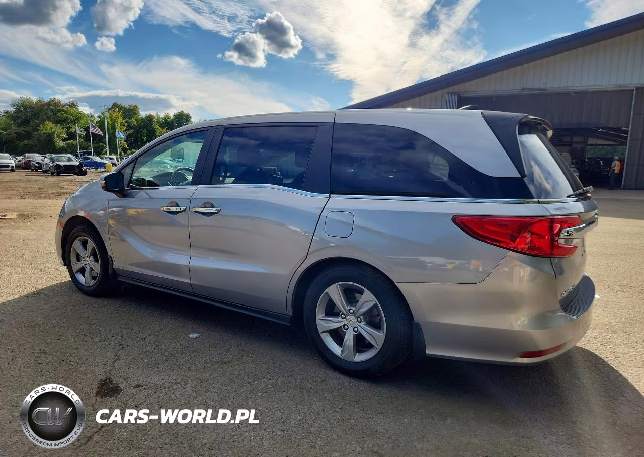 2018 Honda Odyssey Exl VIN:5FNRL6H70JB041945 - 2