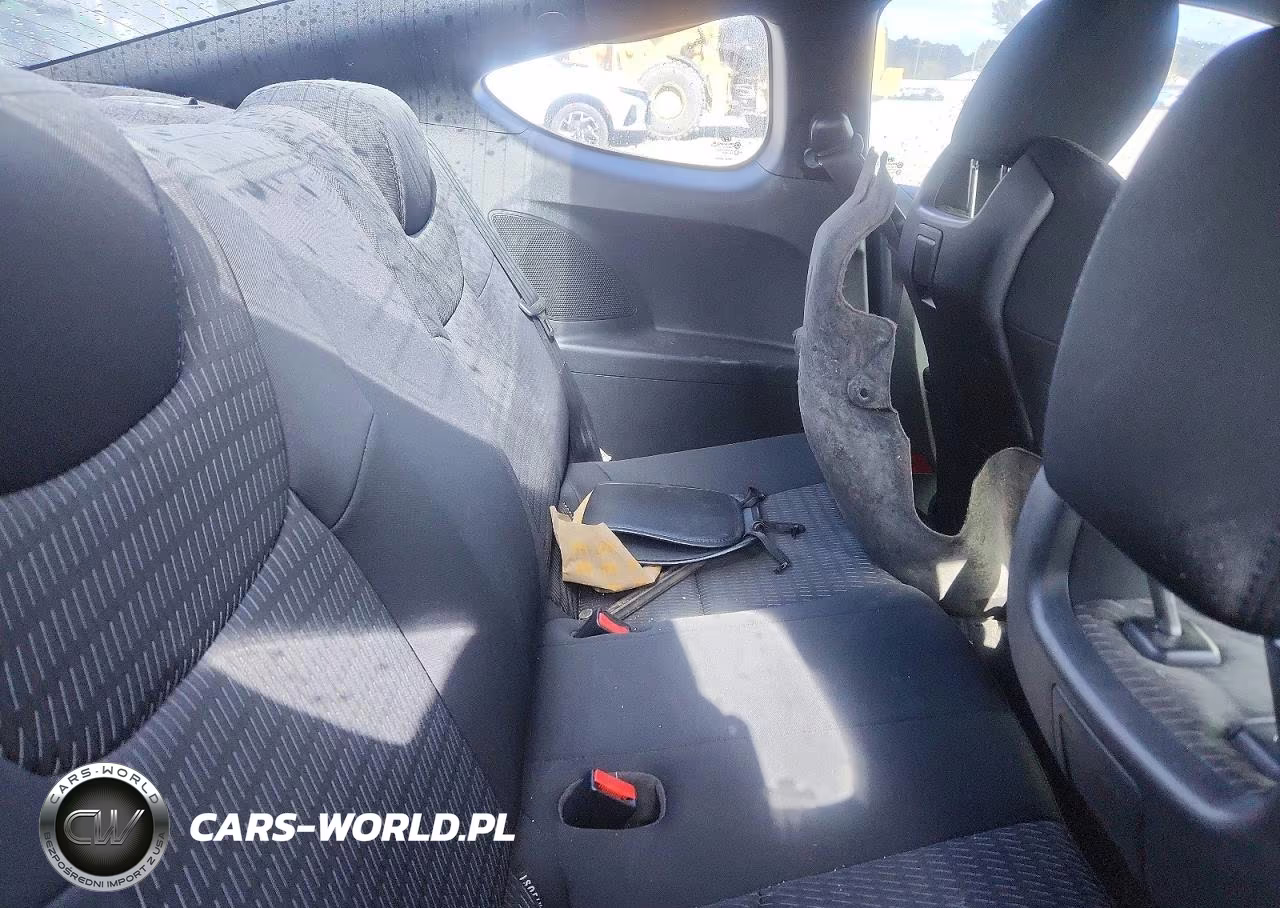 2013 Hyundai Genesis Coupe 2.0T VIN:KMHHT6KD9DU087646 - 10
