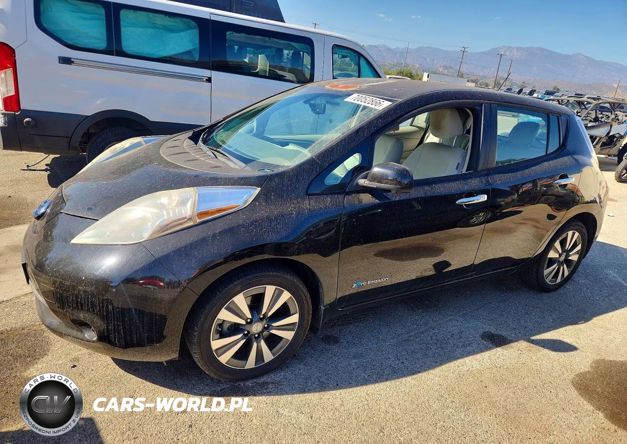 2015 Nissan Leaf S 4D Hatchback