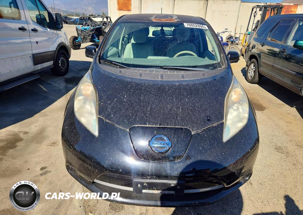 2015 Nissan Leaf S 4D Hatchback VIN:1N4AZ0CP9FC322507 - 5