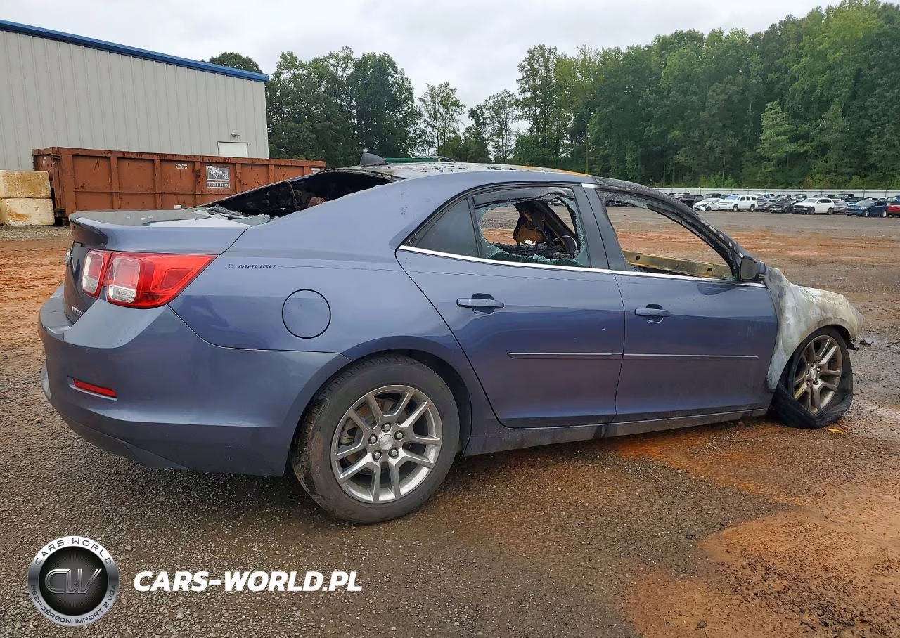 2014 Chevrolet Malibu 1Lt VIN:1G11C5SL3EF152318 - 3