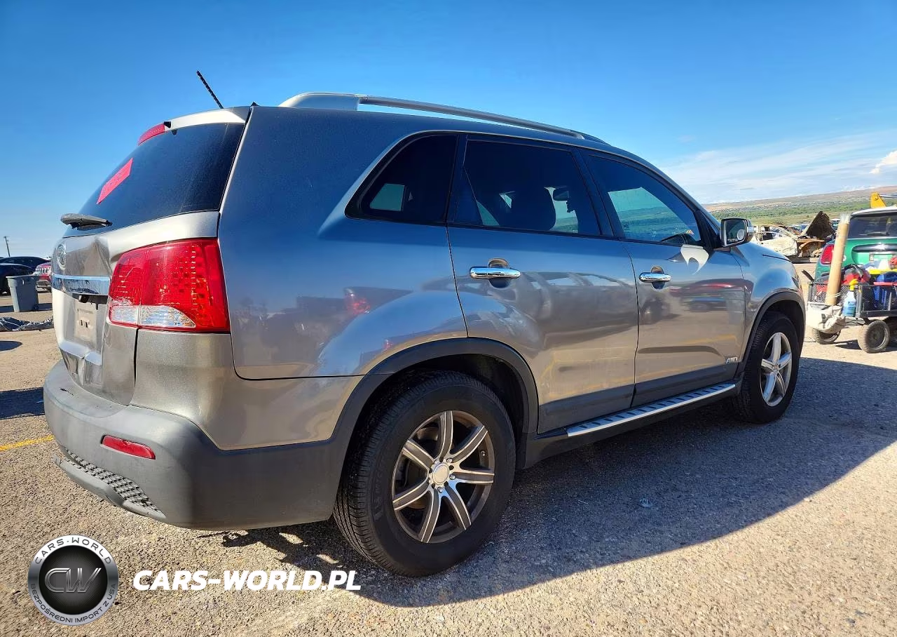 2012 Kia Sorento Lx VIN:5XYKTDA21CG279819 - 3