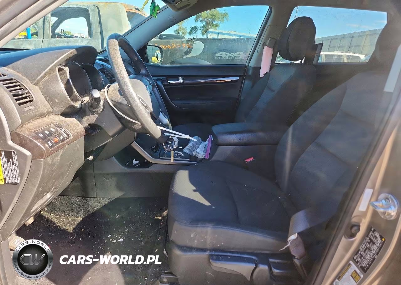 2012 Kia Sorento Lx VIN:5XYKTDA21CG279819 - 7