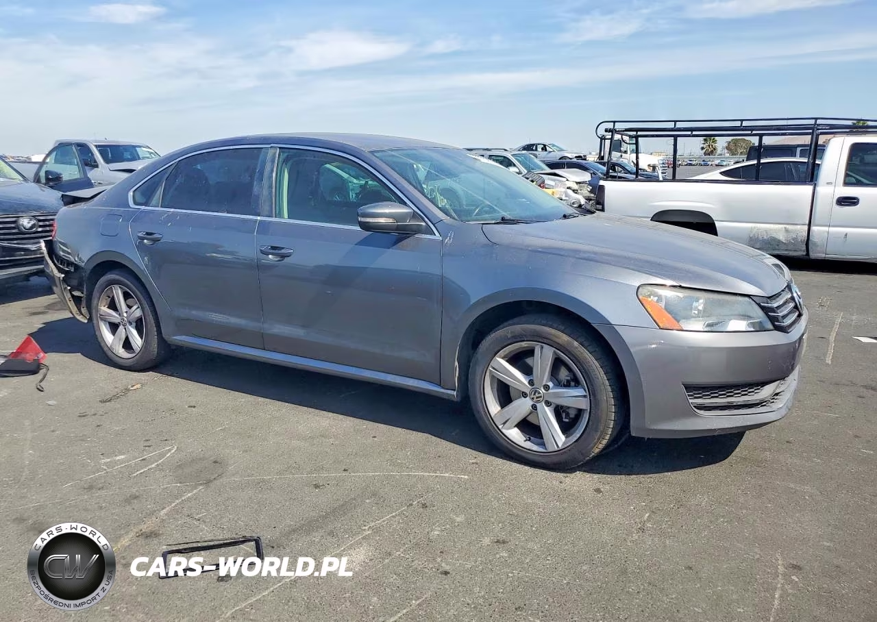 2014 Volkswagen Passat S VIN:1VWAS7A32EC048280 - 4