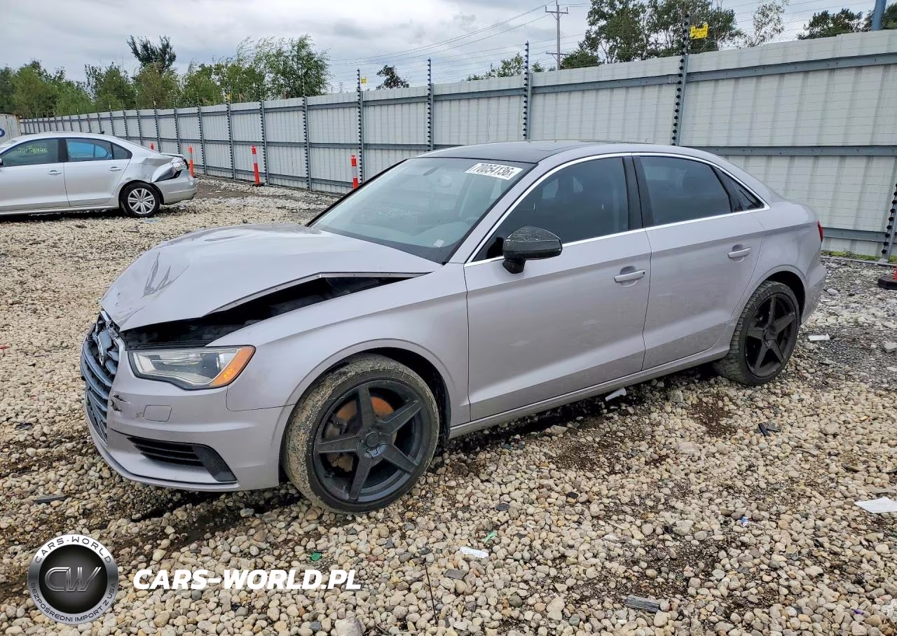 2015 Audi A3 Premium Plus VIN:WAUEFGFF6F1095740 - 1
