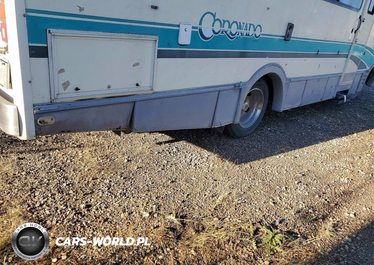 1992 Chevrolet Rv VIN:1GBKP37N8N3316053 - 9