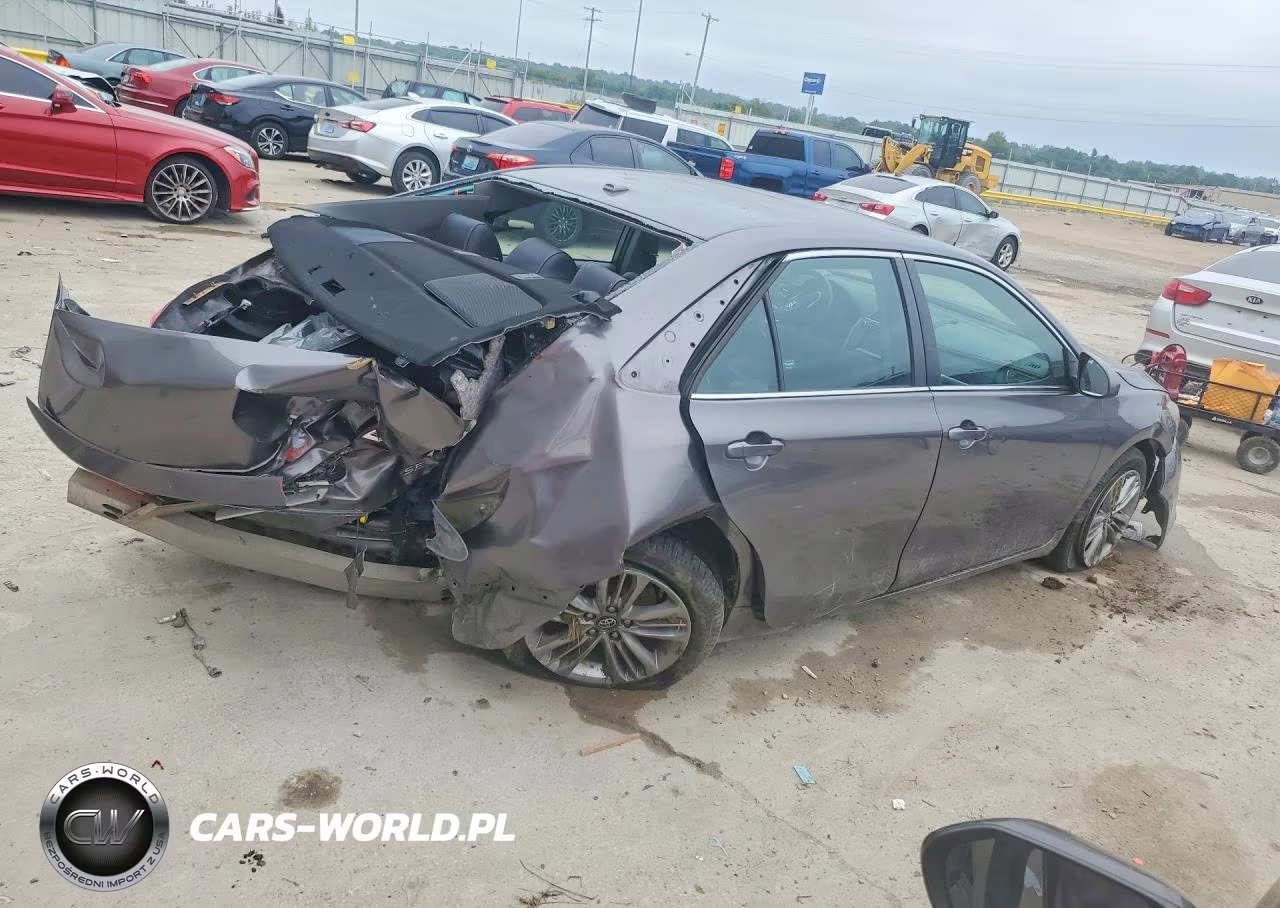 2017 Toyota Camry Se VIN:4T1BF1FK6HU377924 - 3