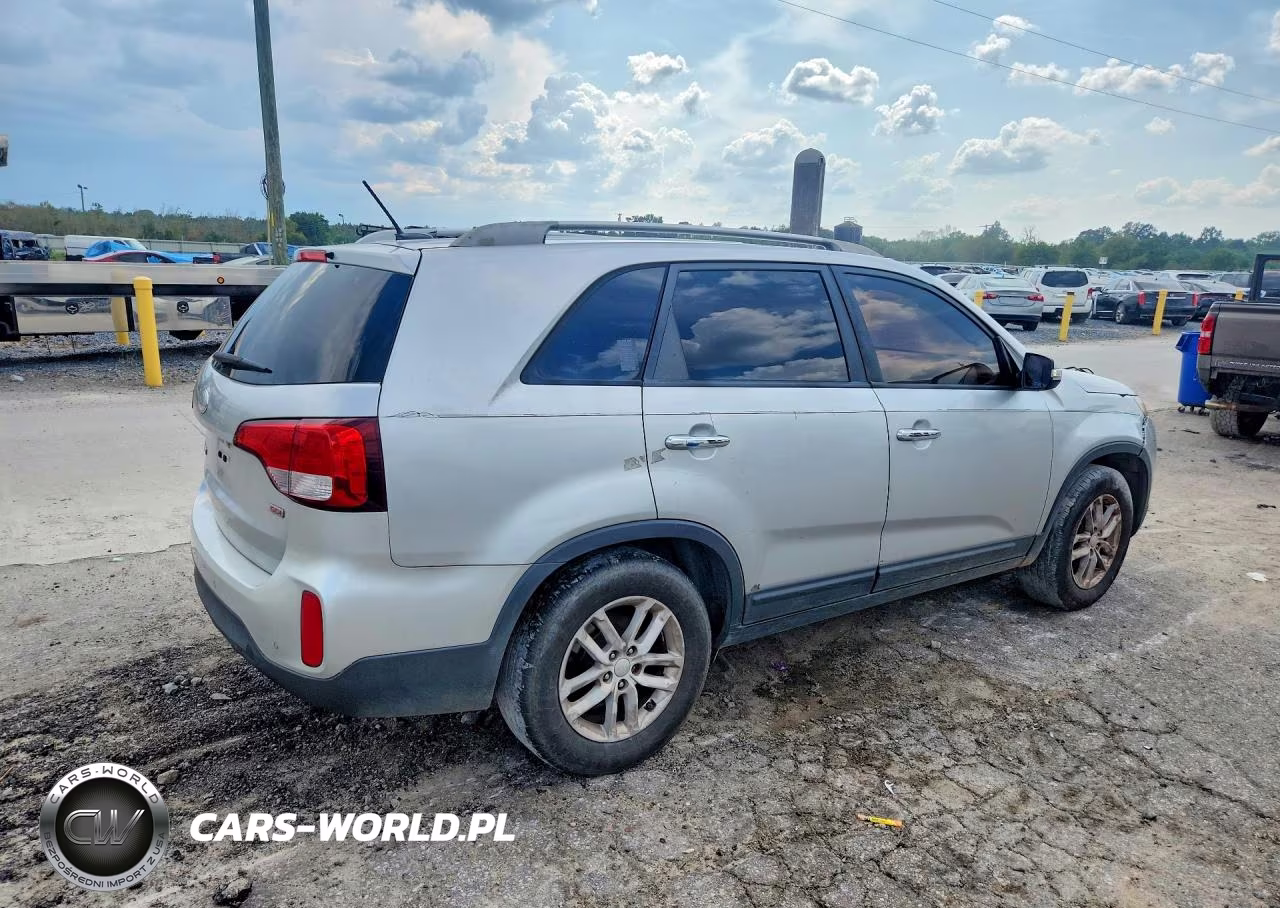 2015 Kia Sorento Lx VIN:5XYKT4A67FG577296 - 3