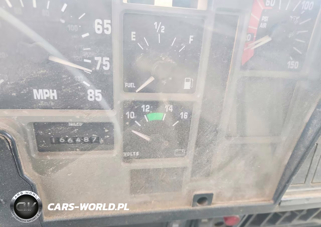 1998 International 2674 Truck Cab And Chassis VIN:1HTGLAHT4WH520547 - 9