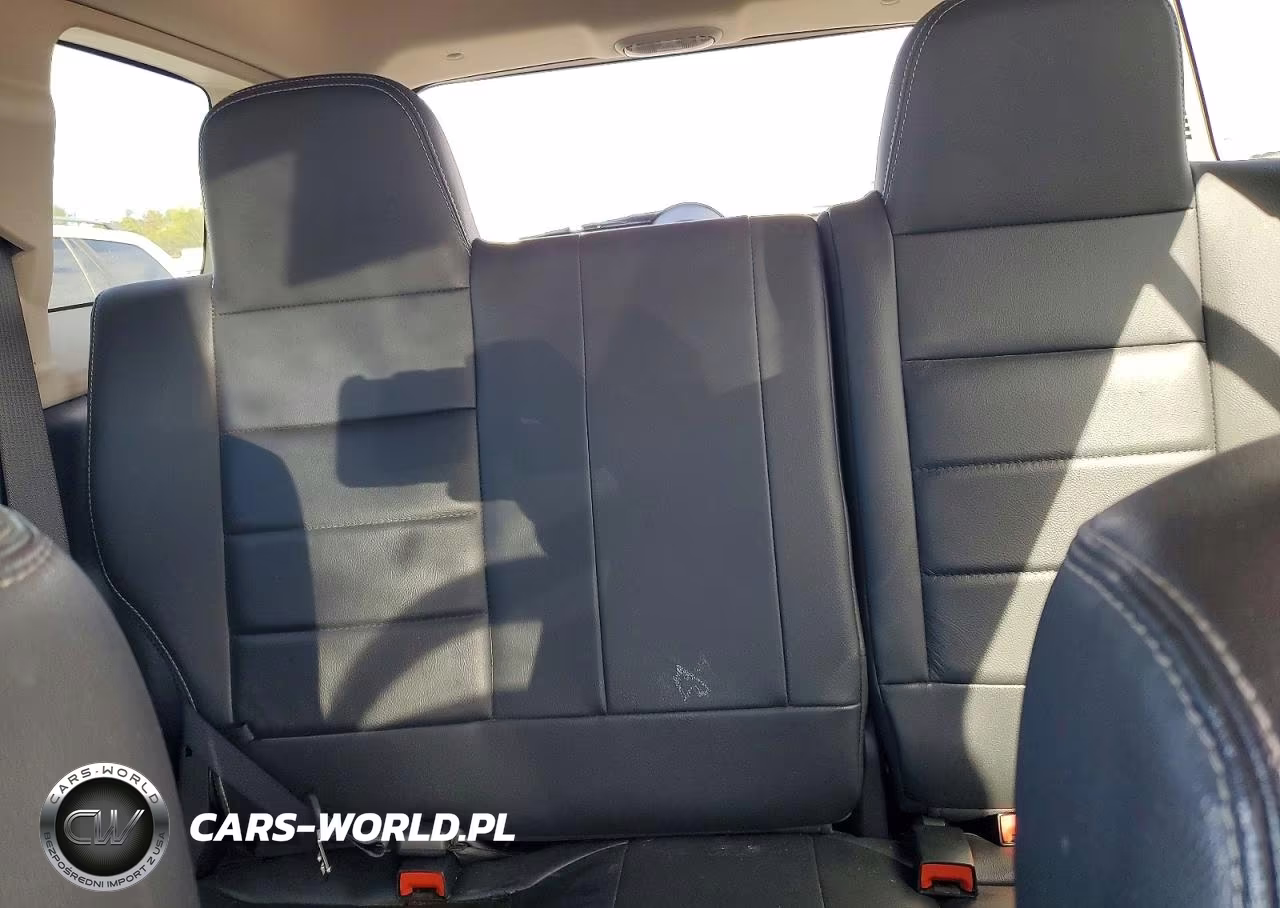 2015 Jeep Patriot Latitude VIN:1C4NJPFAXFD401035 - 10