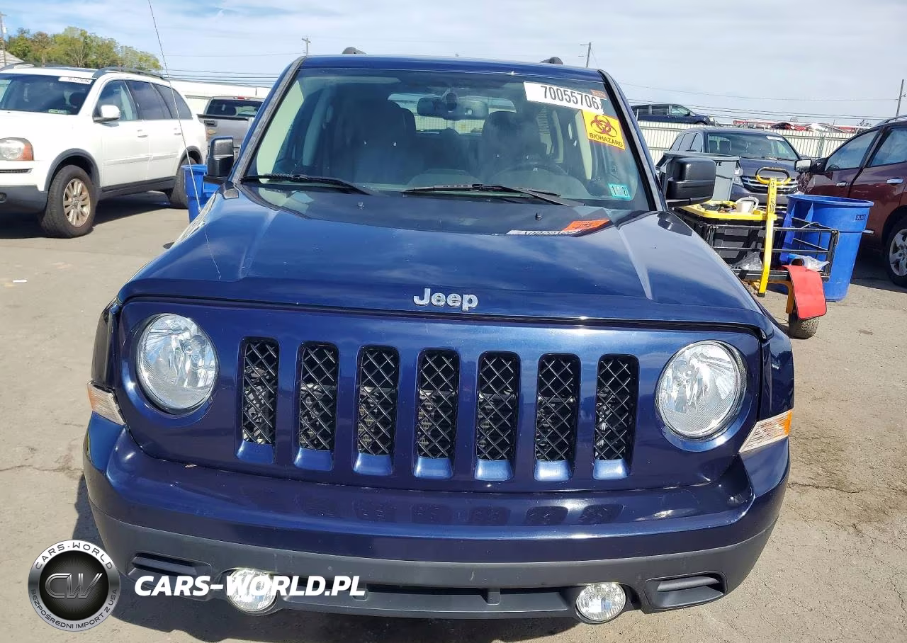 2015 Jeep Patriot Latitude VIN:1C4NJPFAXFD401035 - 5