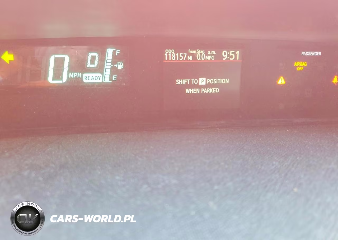 2013 Toyota Prius C Three VIN:JTDKDTB35D1048311 - 9
