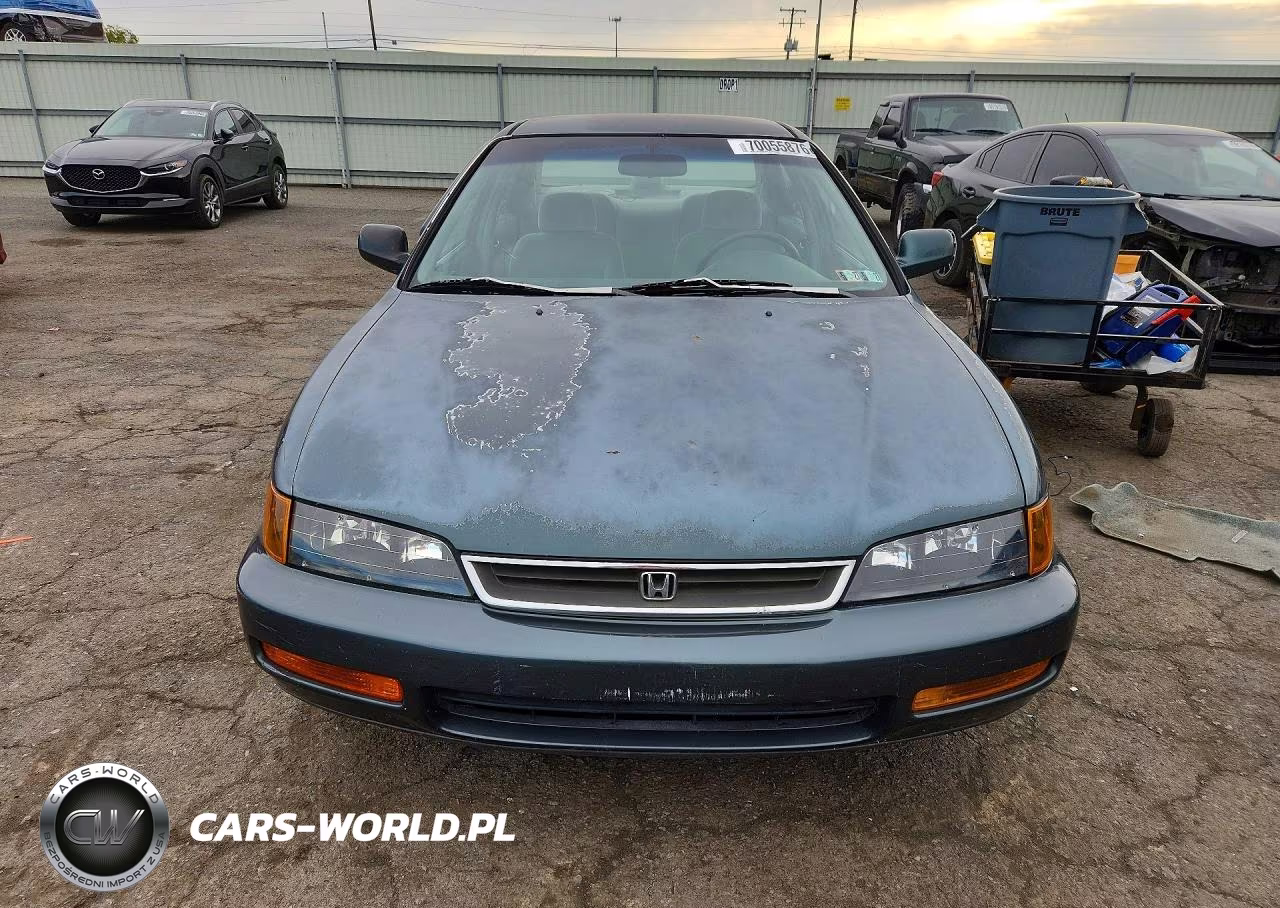 1996 Honda Accord Value VIN:1HGCD5696TA243123 - 5