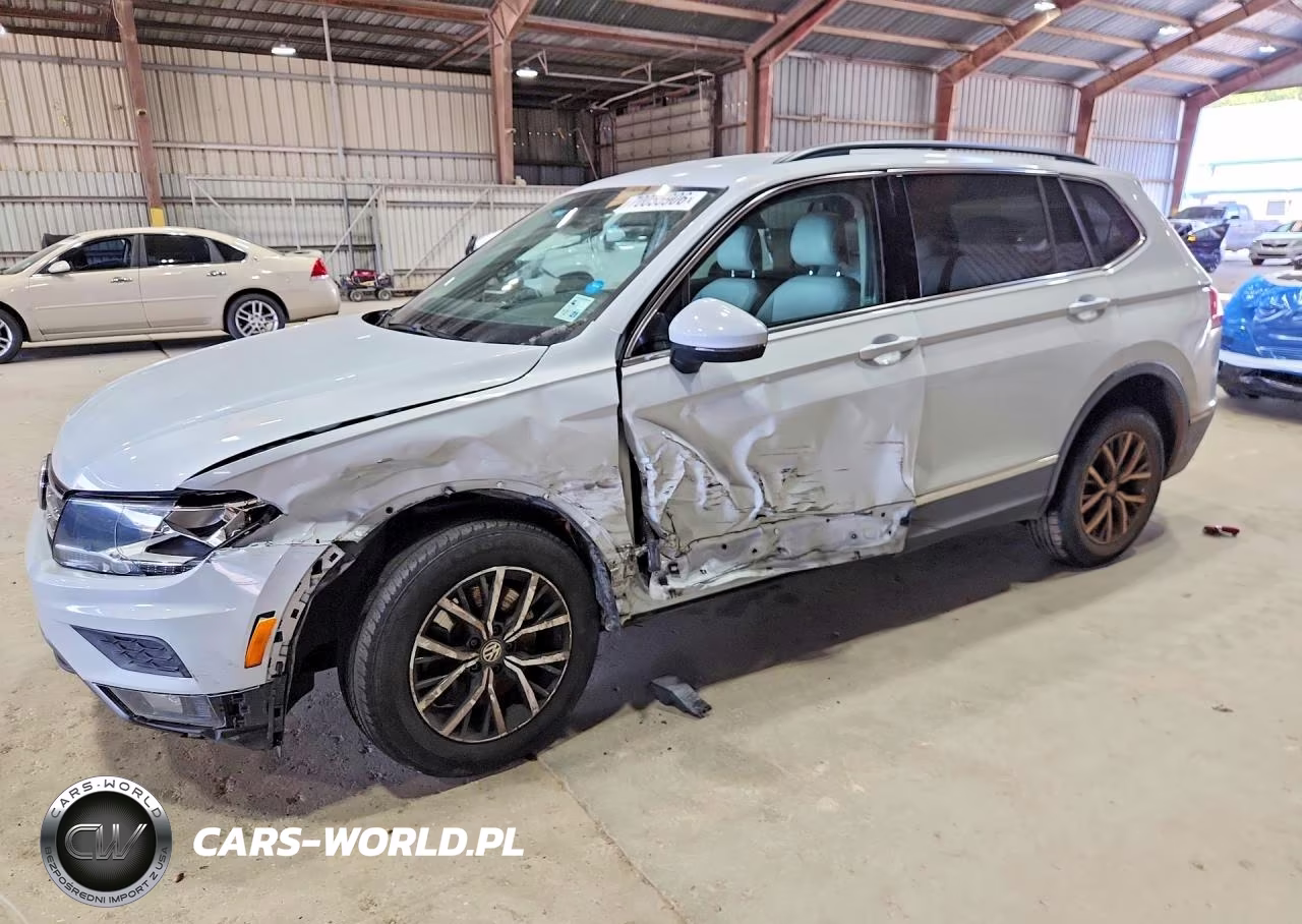 2018 Volkswagen Tiguan Se VIN:3VV3B7AX7JM008270 - 1