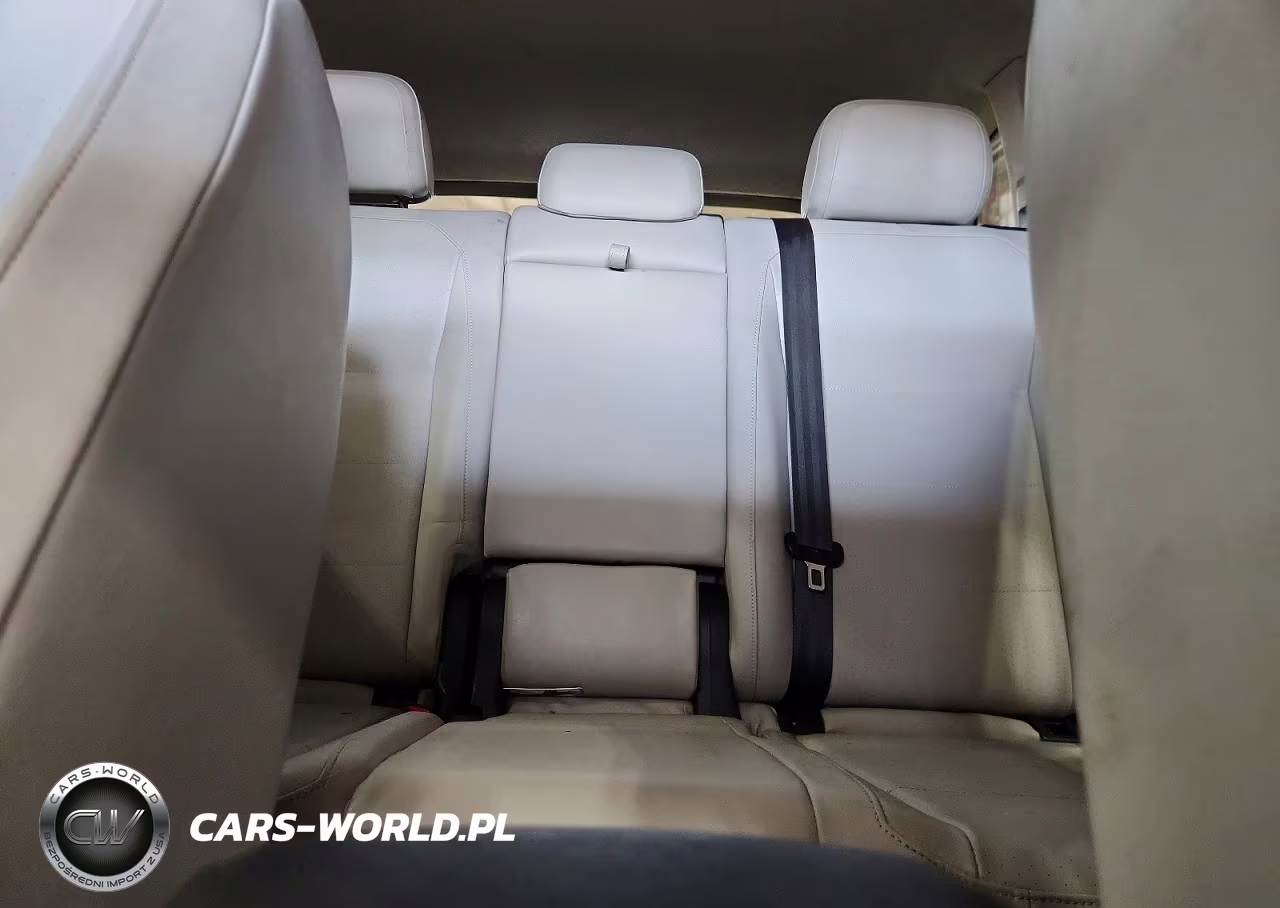 2018 Volkswagen Tiguan Se VIN:3VV3B7AX7JM008270 - 10