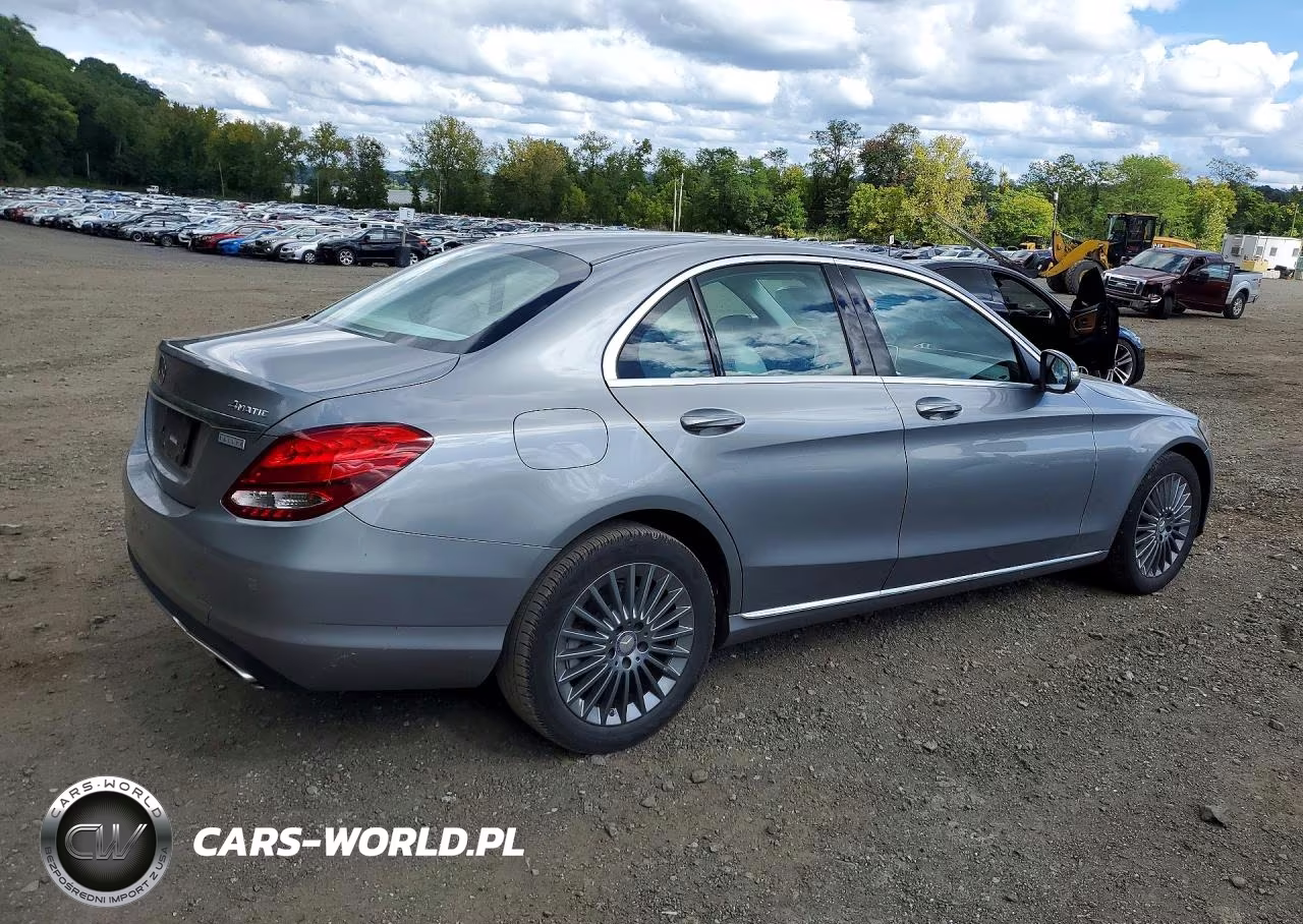 2015 Mercedes-Benz C 300 4Matic VIN:55SWF4KBXFU035751 - 3
