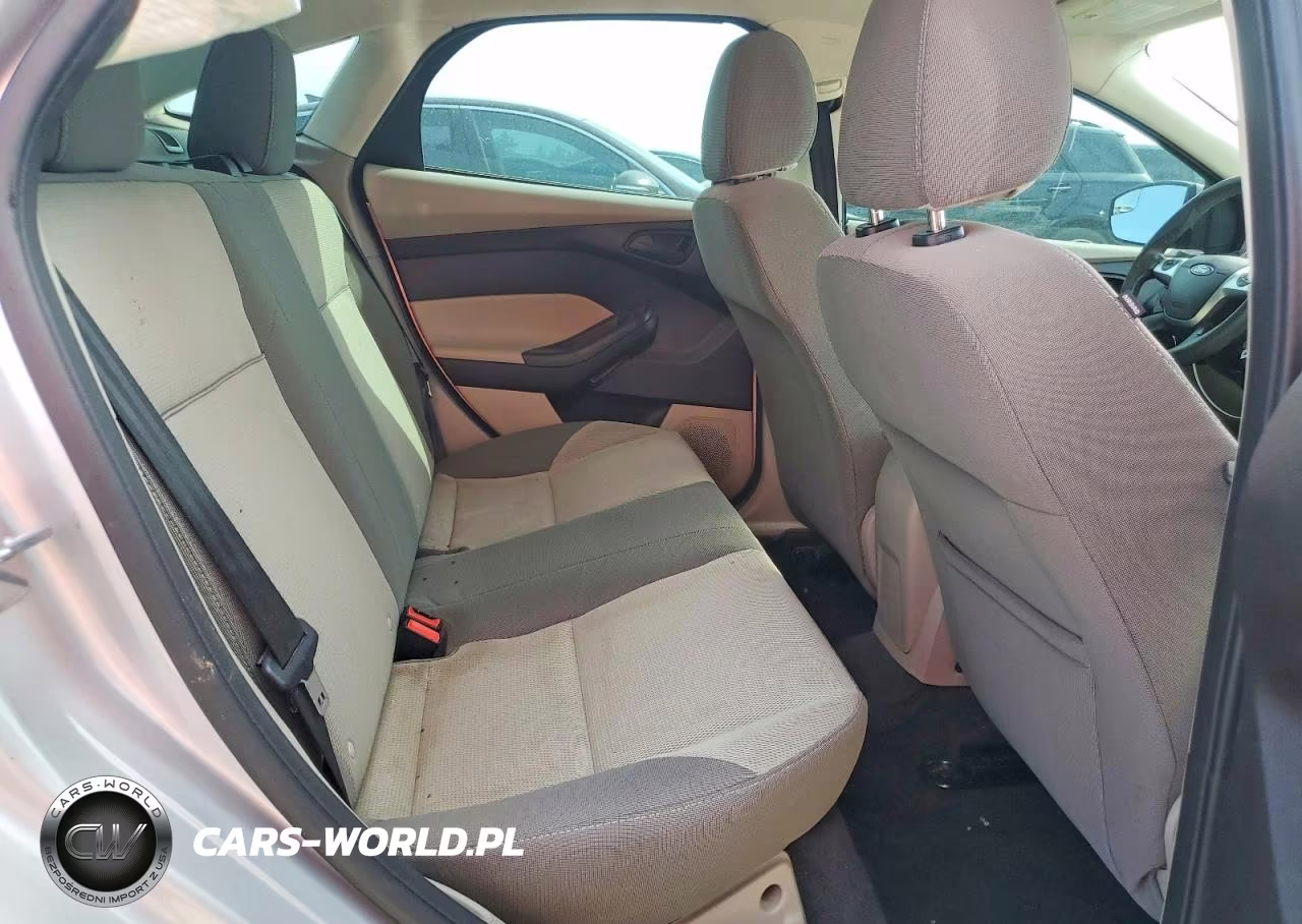 2012 Ford Focus Se VIN:1FAHP3F29CL470223 - 10