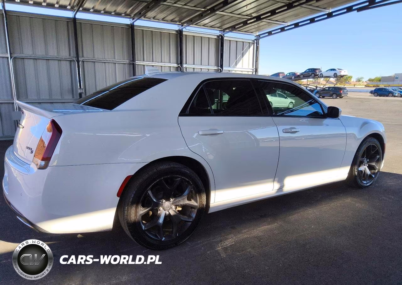 2021 Chrysler 300 S VIN:2C3CCABTXMH617316 - 3