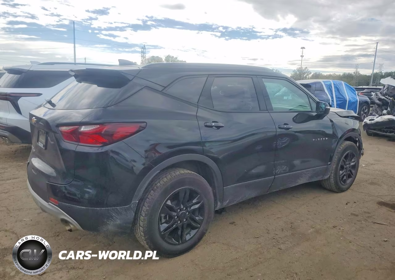 2022 Chevrolet Blazer 2Lt VIN:3GNKBHR46NS176937 - 3