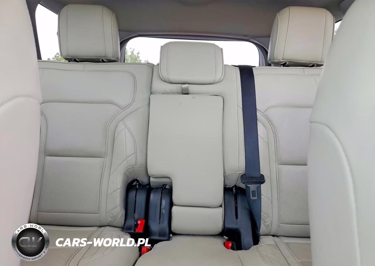 2019 Ford Explorer Platinum VIN:1FM5K8HT3KGB03027 - 10