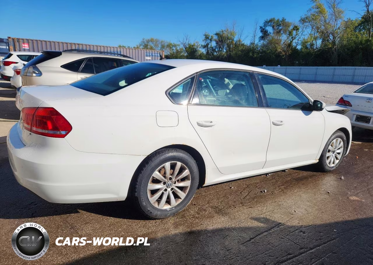 2012 Volkswagen Passat S VIN:1VWAH7A35CC066445 - 3