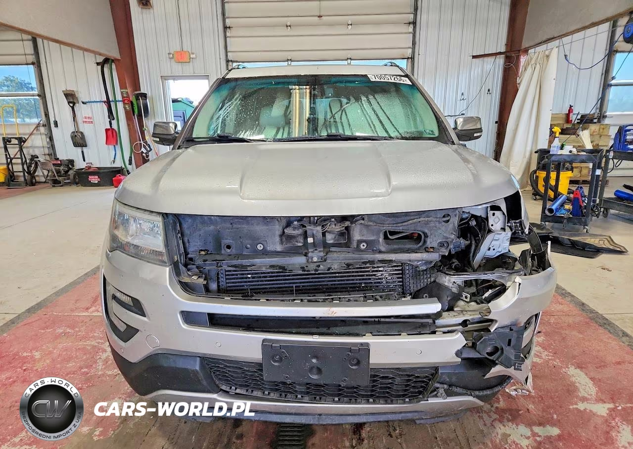 2016 Ford Explorer Platinum VIN:1FM5K8HT8GGB50741 - 5