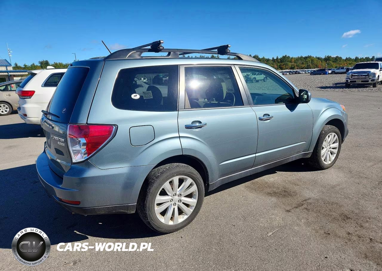 2012 Subaru Forester 2.5X Premium VIN:JF2SHADC1CH451893 - 3