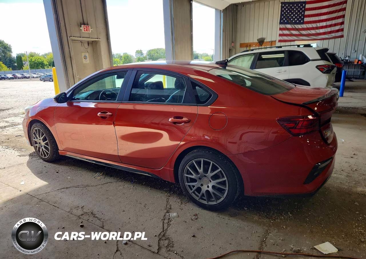 2021 Kia Forte Gt Line VIN:3KPF34AD3ME400738 - 2