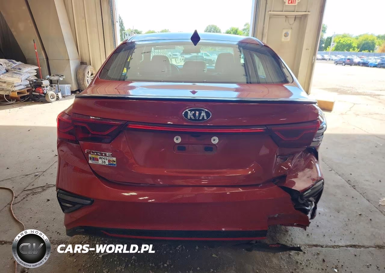 2021 Kia Forte Gt Line VIN:3KPF34AD3ME400738 - 6