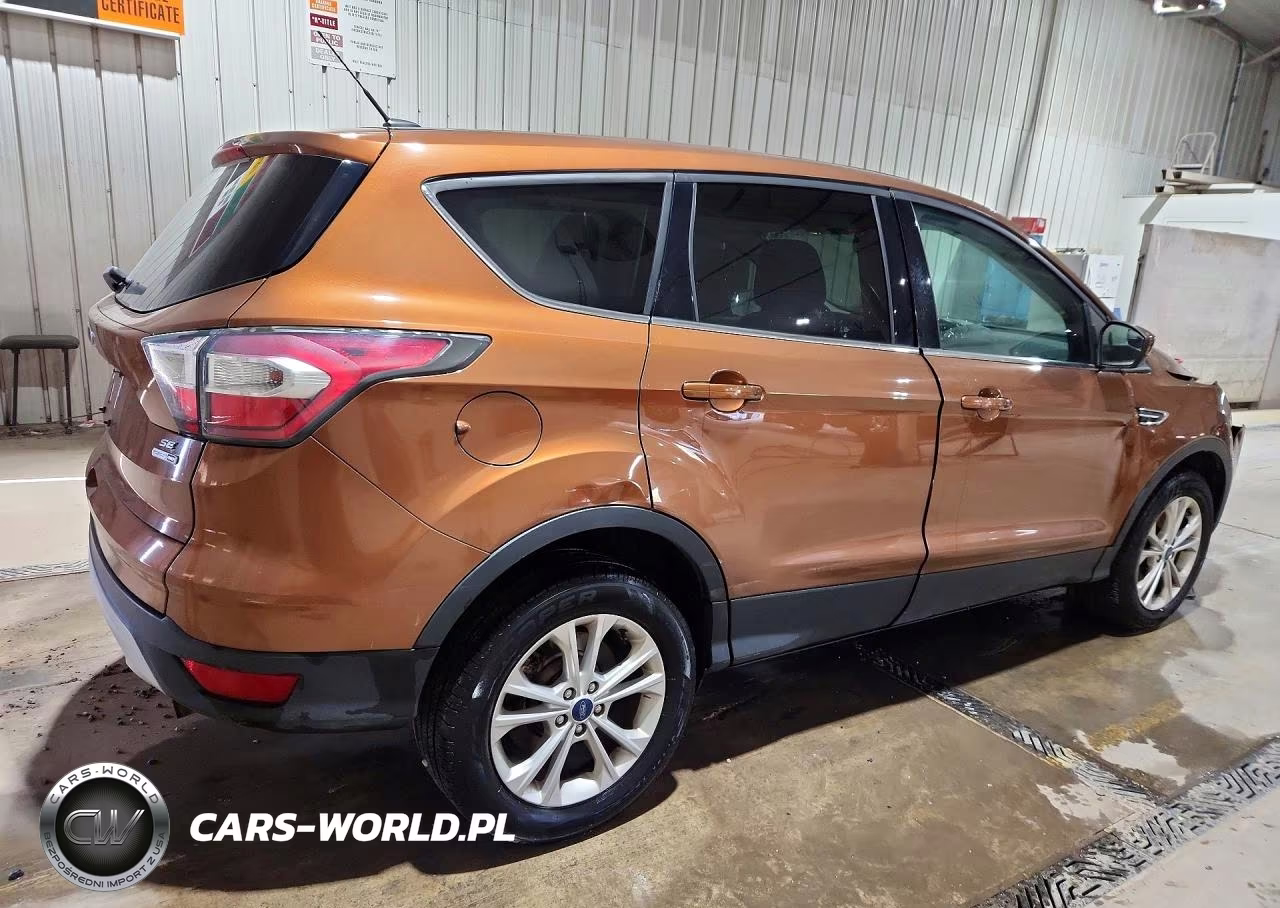 2017 Ford Escape Se VIN:1FMCU9G99HUB04688 - 3