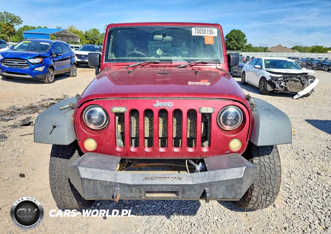 2012 Jeep Wrangler Unlimited Sport VIN:1C4BJWKGXCL267796 - 5