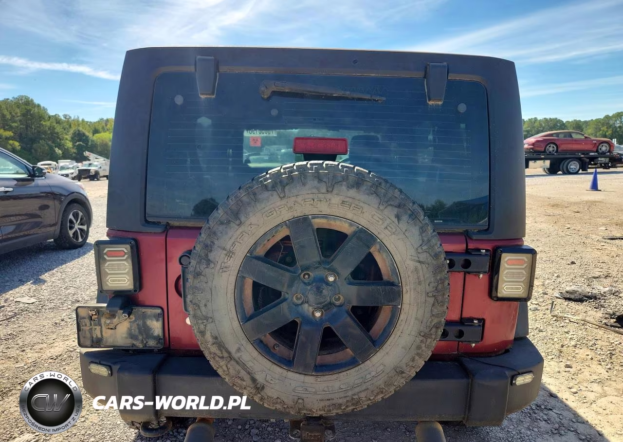 2012 Jeep Wrangler Unlimited Sport VIN:1C4BJWKGXCL267796 - 6