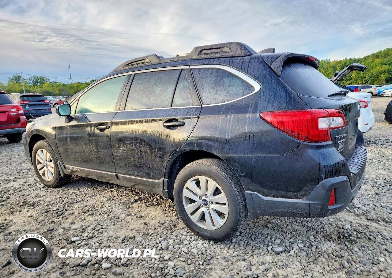 2018 Subaru Outback 2.5I Premium VIN:4S4BSACC8J3225955 - 2