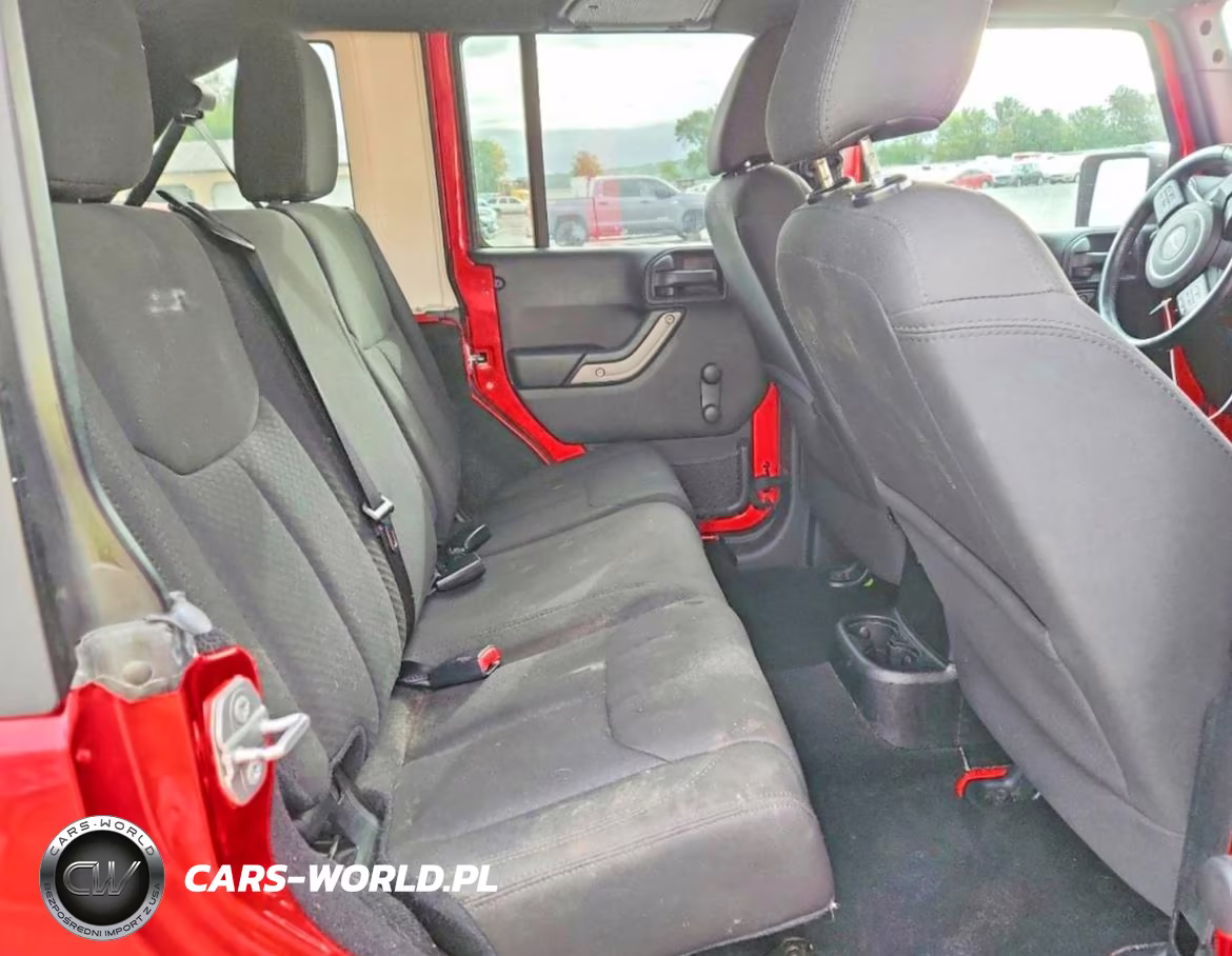 2016 Jeep Wrangler Unlimited Sport VIN:1C4BJWDG5GL136763 - 10