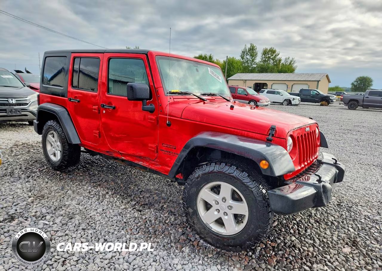 2016 Jeep Wrangler Unlimited Sport VIN:1C4BJWDG5GL136763 - 4