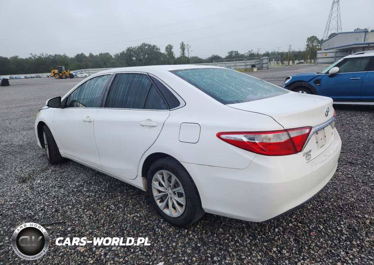 2016 Toyota Camry Le VIN:4T1BF1FK2GU178058 - 2