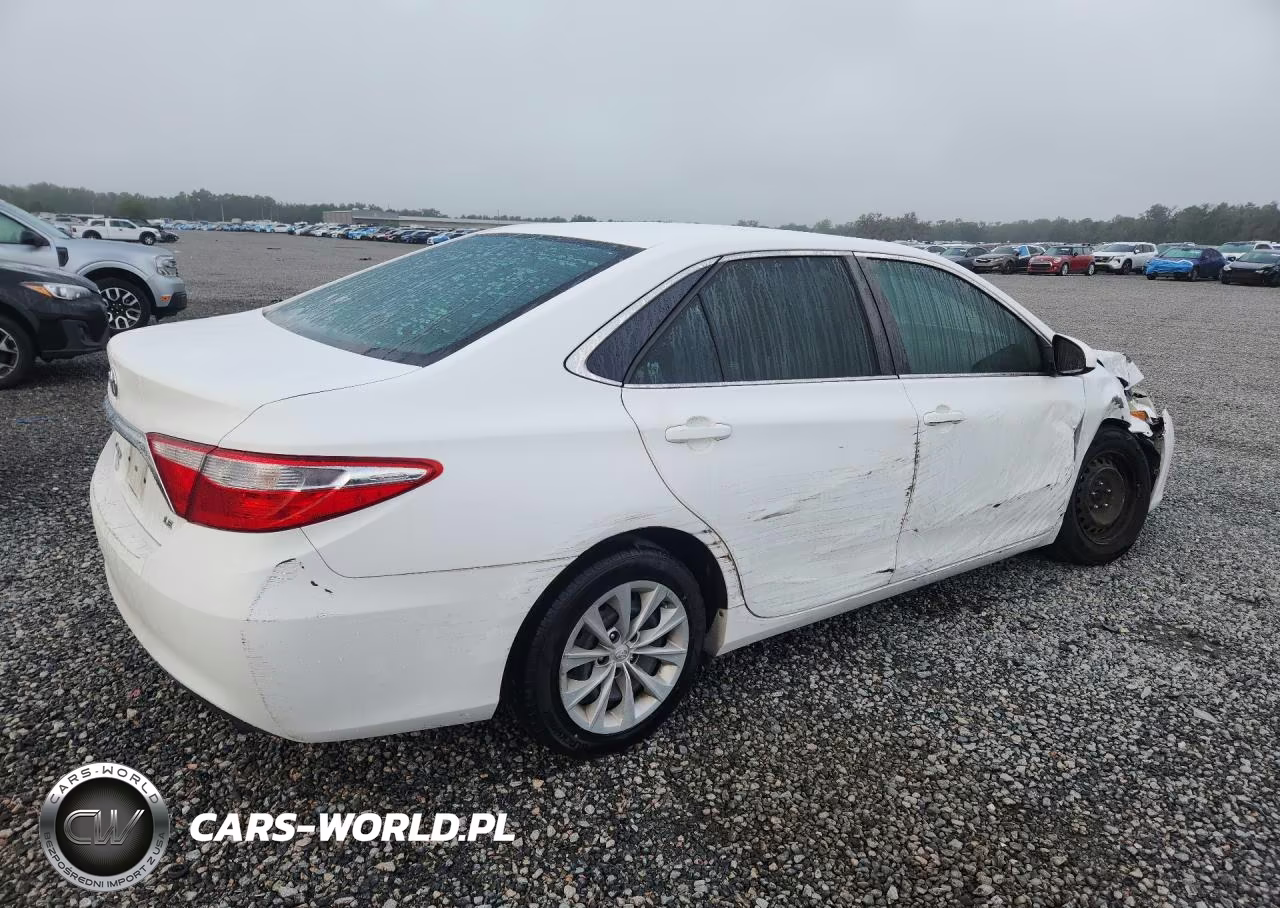 2016 Toyota Camry Le VIN:4T1BF1FK2GU178058 - 3