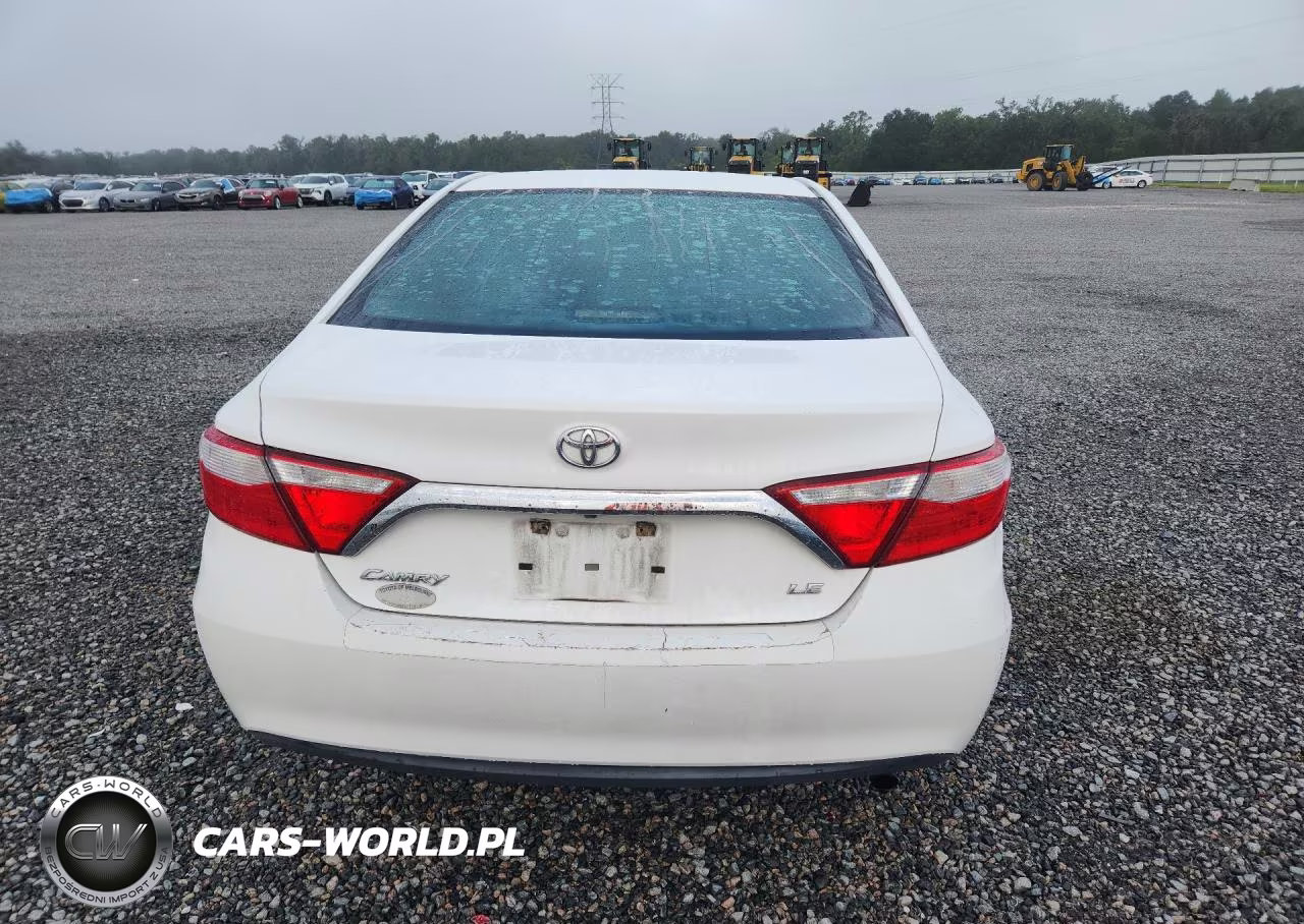 2016 Toyota Camry Le VIN:4T1BF1FK2GU178058 - 6