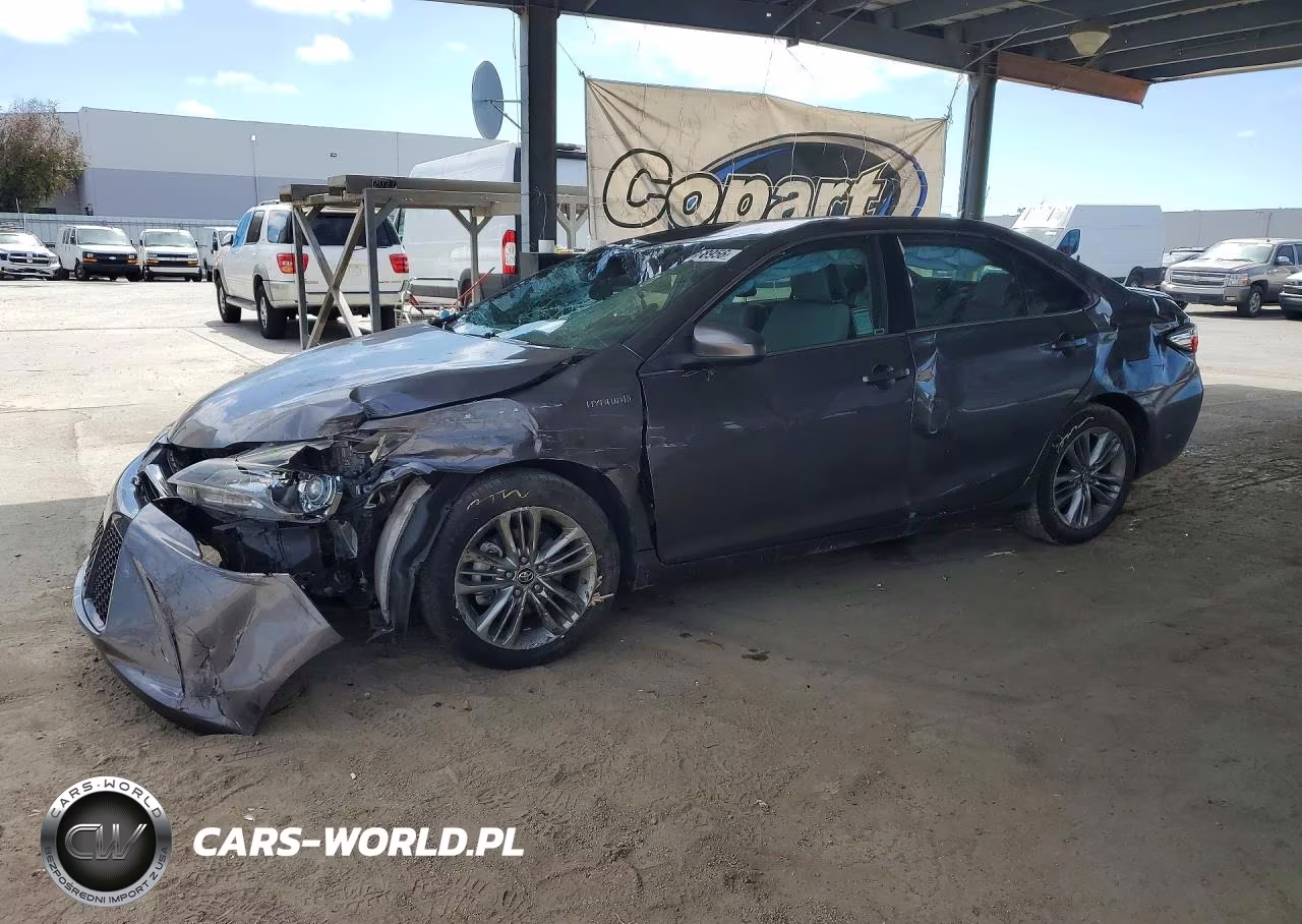 2016 Toyota Camry Hybrid Se